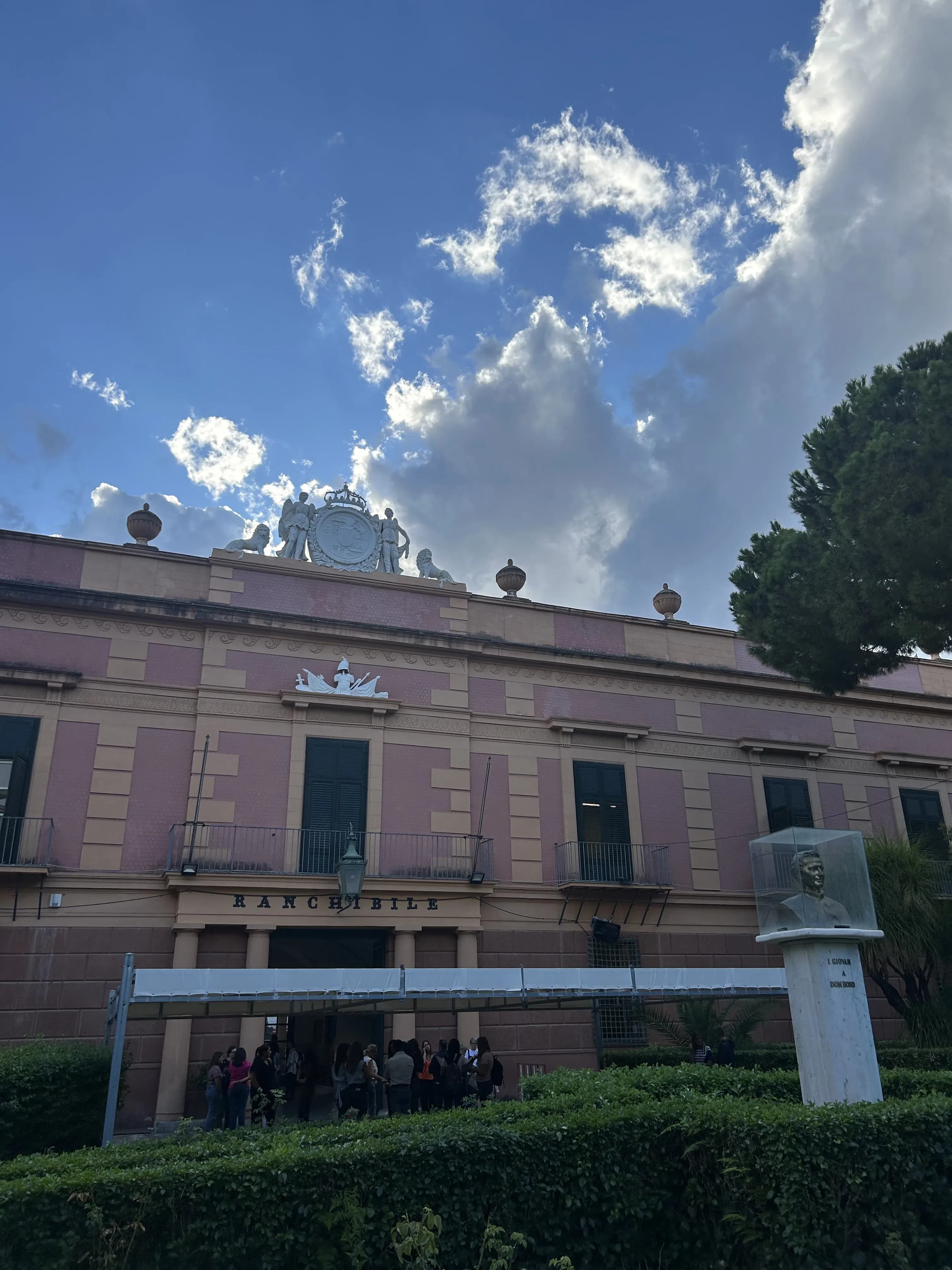 Brand Identity e AI: Un'Esperienza Creativa con gli Studenti del Liceo Don Bosco Ranchibile gallery 9