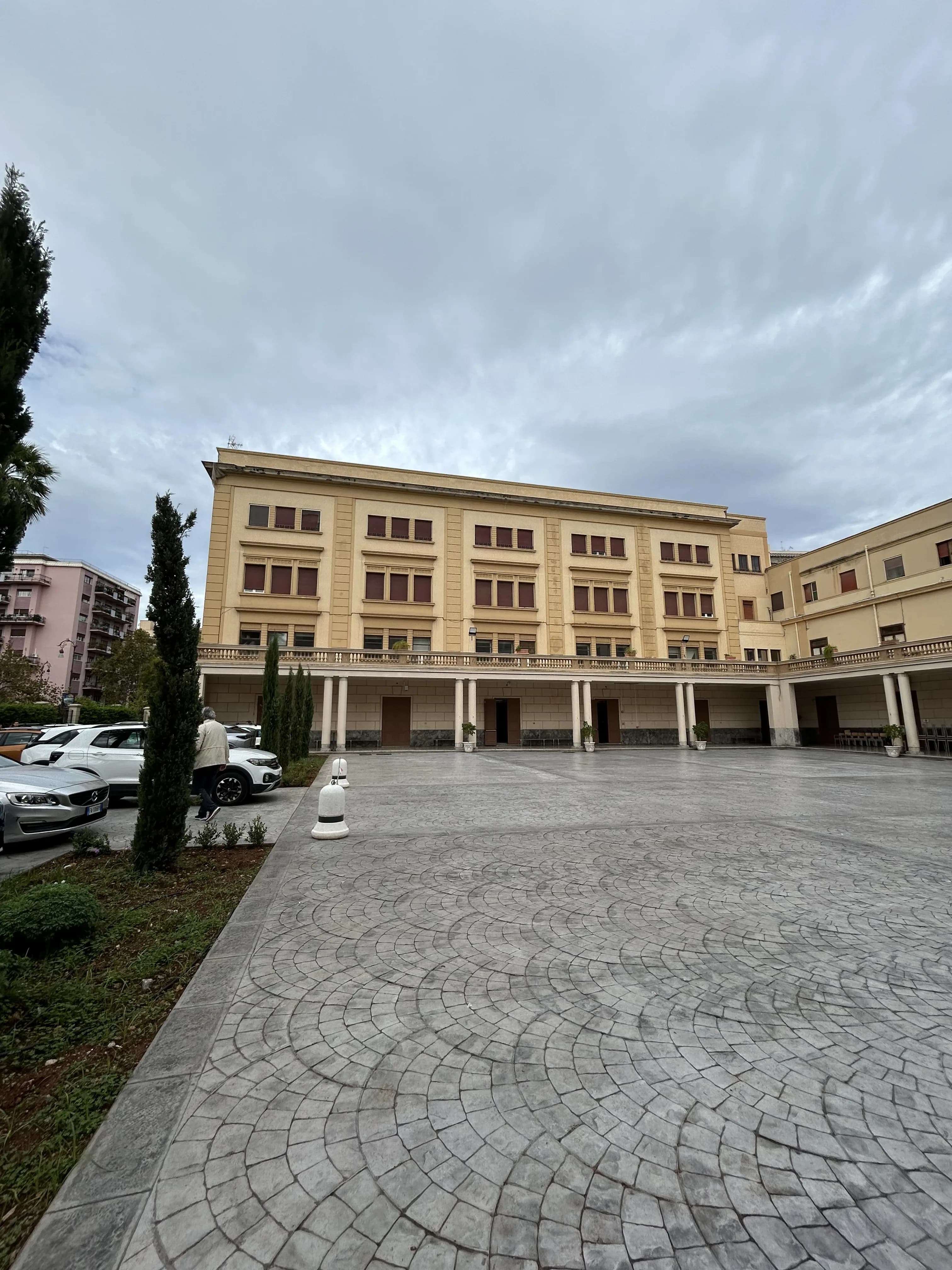 Brand Identity e AI: Un'Esperienza Creativa con gli Studenti del Liceo Don Bosco Ranchibile gallery 1